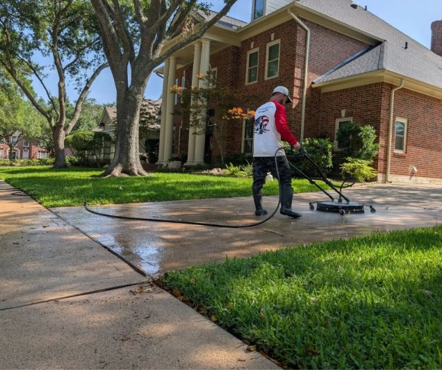 Captain Pressure Washing America Cleaning Driveway
